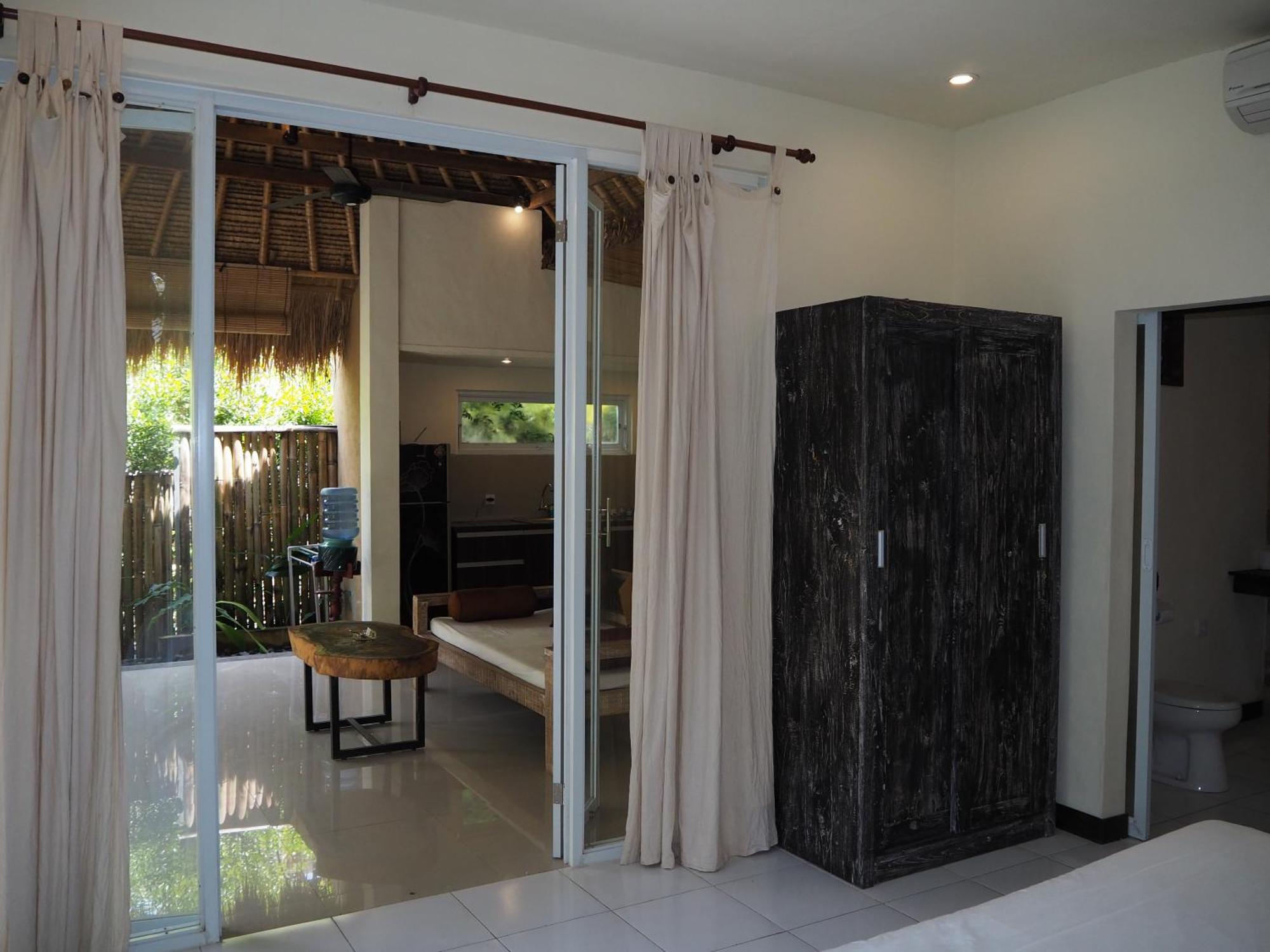 De'dalam Deluxe Villa *